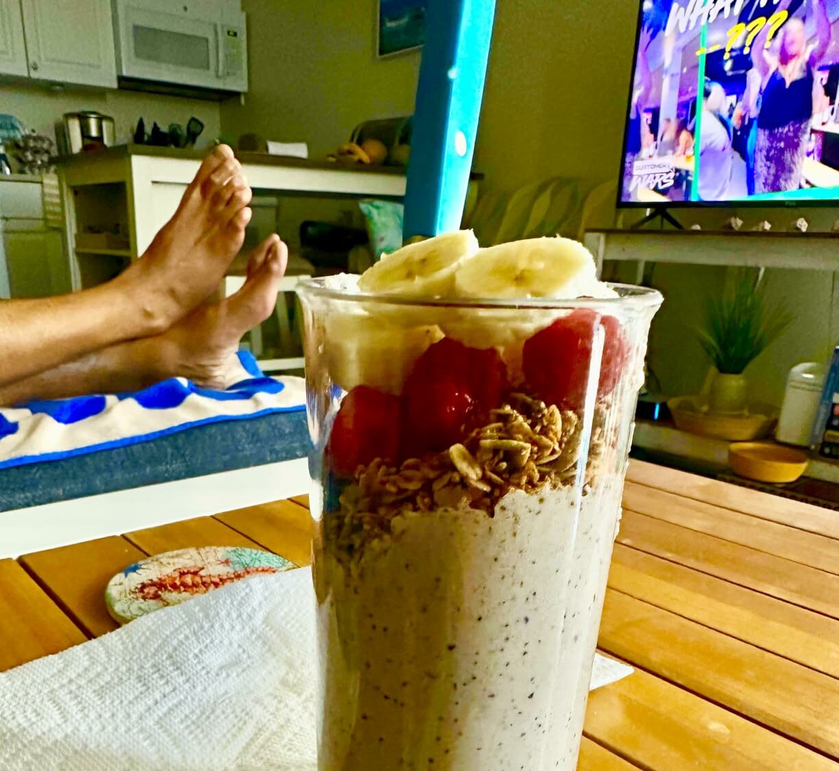 coconut crackers inside a smoothie, healthy vegan breakfast, gluten free snack